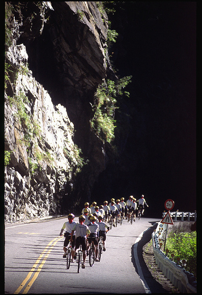 【2018紀錄片行動列車】跟著鏡頭看臺灣「飛行少年」(普)